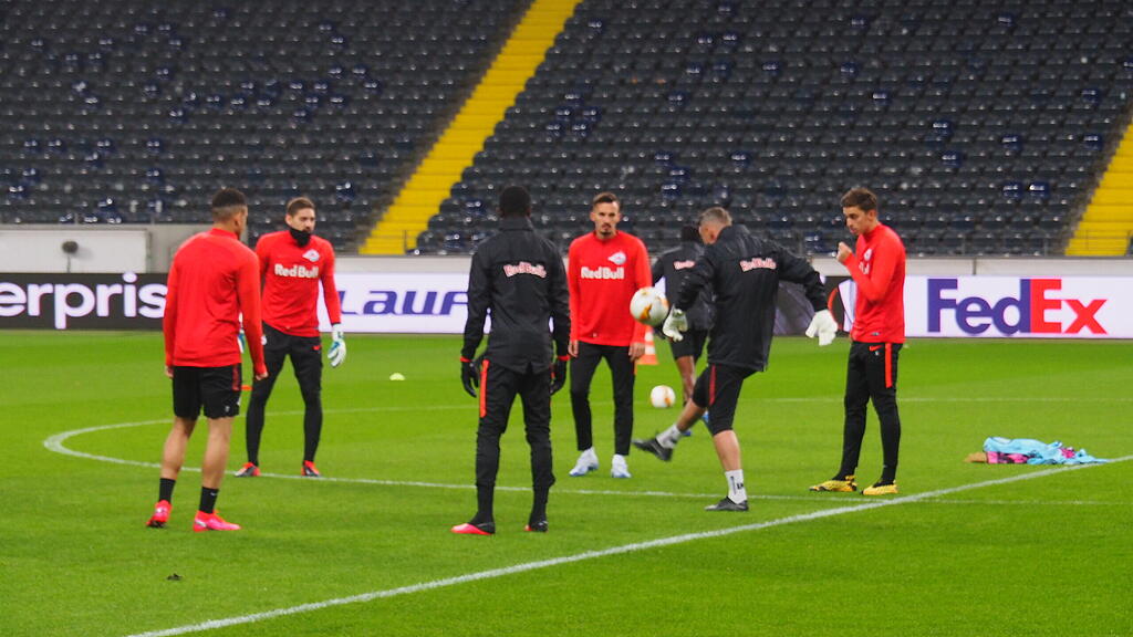 FC Salzburg, Frankfurt