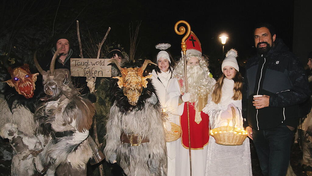 Krampus Einstimmung und Kinderkrampuslauf am Egelsee