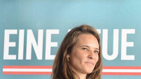 Kurzer Polit-Auftritt von Ulrike Haider-Querzia
