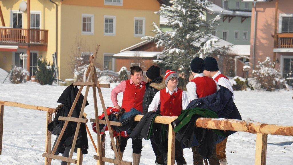 Gemeindeschnalzen in Wals-Siezenheim