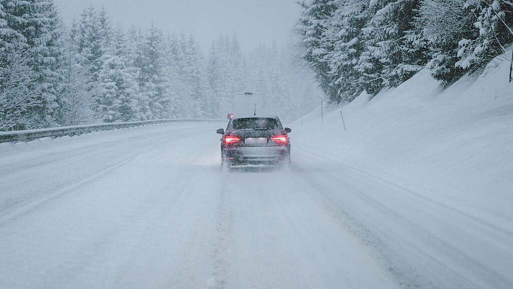 Schneefahrbahn_Pass Thurn