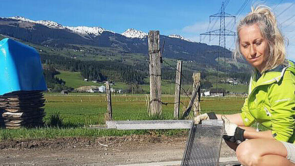 Viehsperre_Bramberg_Einbau Amphibien-aufstiegshilfe(c)Willi Schwarzenbacher.JPG
