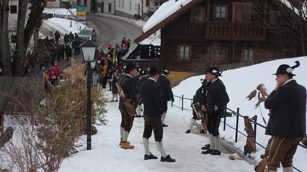 Silvesterschie\u00dfen 2023 der Prangersch\u00fctzen Mauterndorf