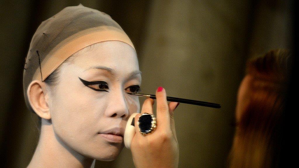 Life Ball 2014: Erste Gäste am Magenta Carpet (Kostüme)