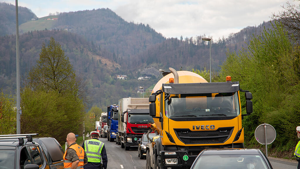 Ausreisekontrollen_Hallein