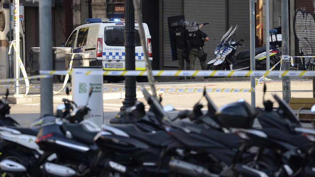 Schock und Trauer nach Anschlag in Barcelona