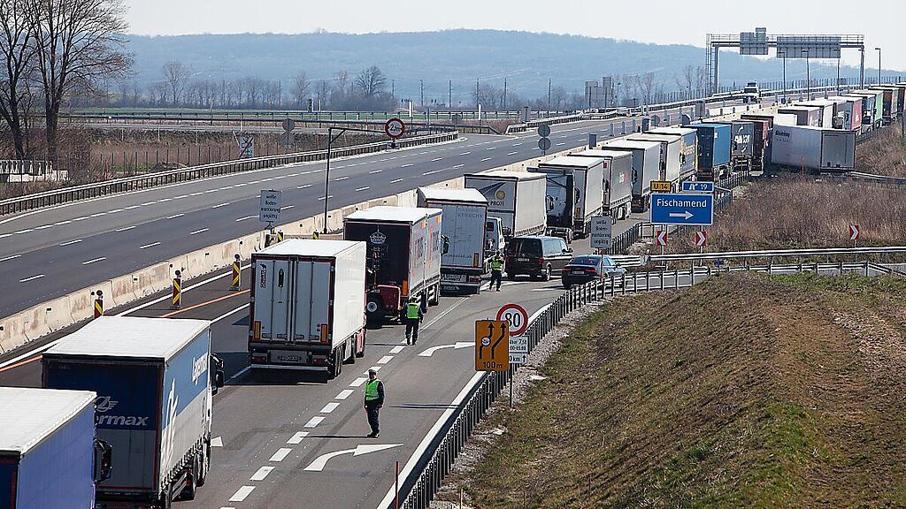 Schon in den vergangenen Tagen gab es Staus auf der A4