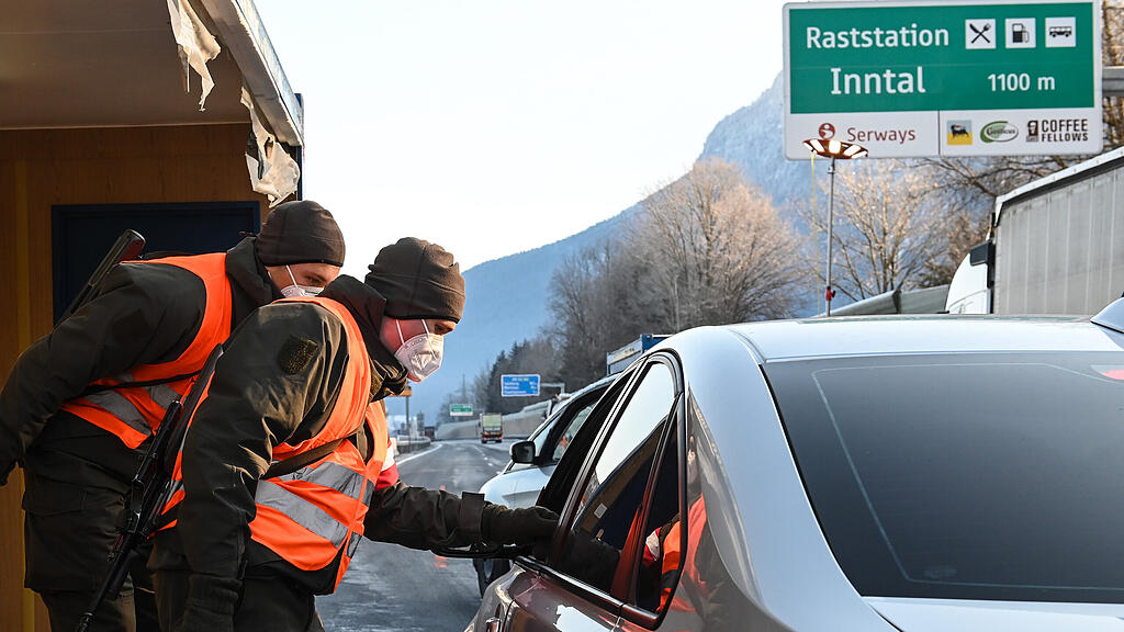 Tirol-Sperrzone: Kontrollen in Kufstein