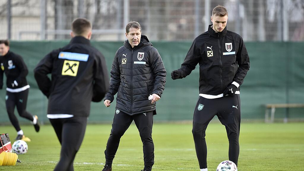 \u00d6FB_Training_Nationalteam