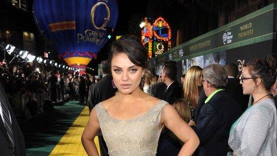 Mila Kunis vor der Premiere von "Die fantastische Welt von Oz"