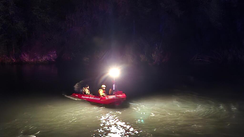 Fast 200 Einsatzkräfte waren bei der Suchaktion an der Salzach im Pongau beteiligt.