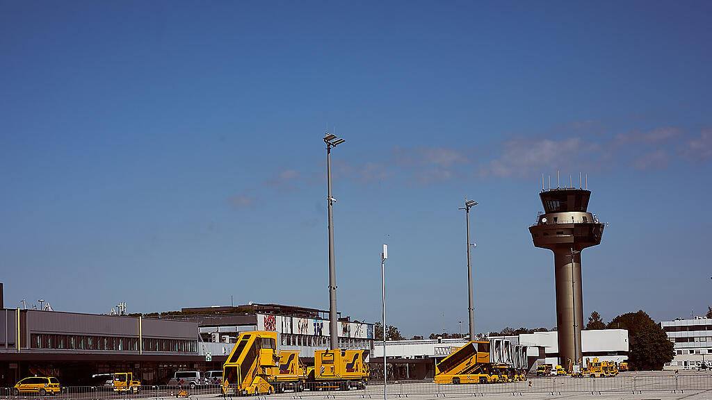 SB, Flughafen, Salzburg Airport.jpg