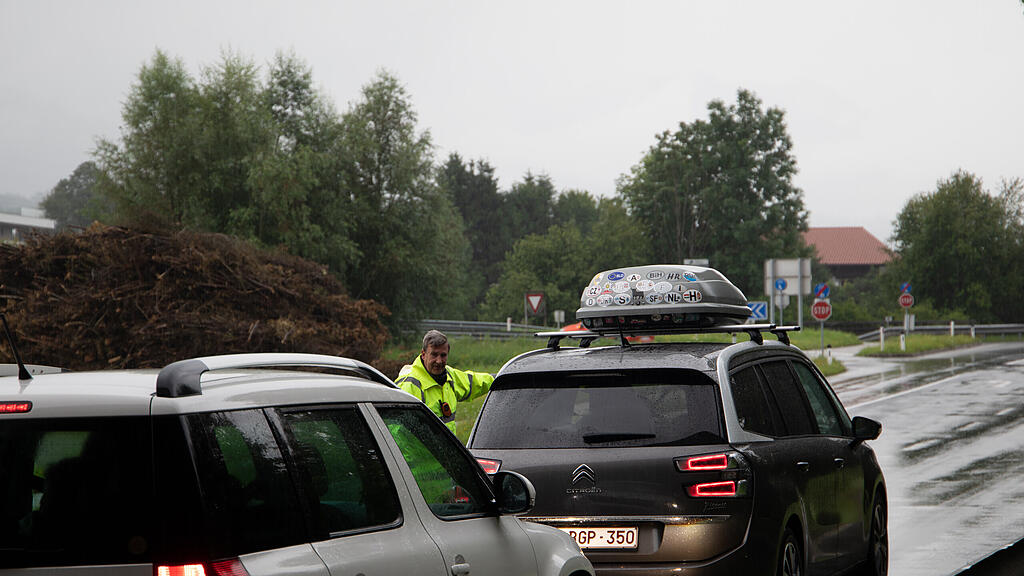 Abfahrtssperren, A10, Stau, Reiseverkehr, B159