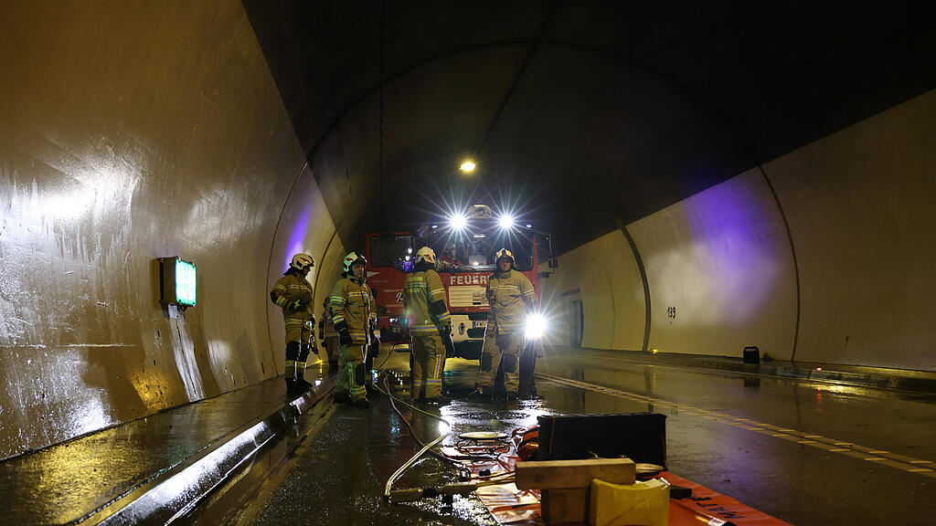 Feuerwehr-Übung Umfahrungstunnel Henndorf