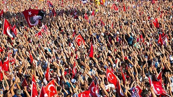 AKP sieht "Grundrecht auf Versammlungsfreiheit torpediert"