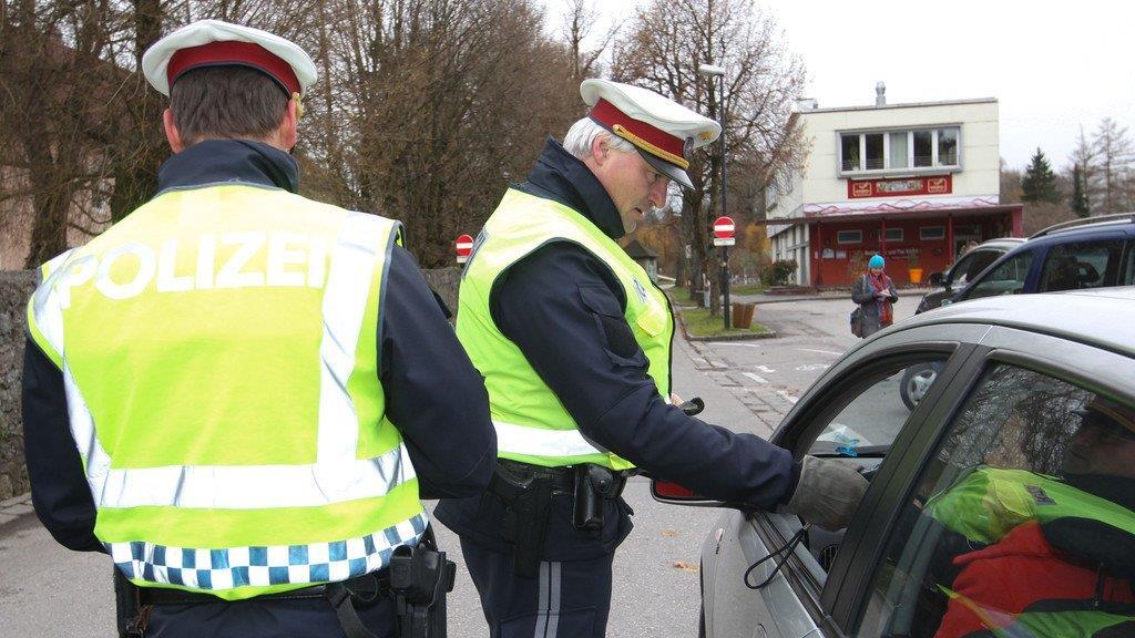 Gib 8: Kontrollen in Salzburg, II
