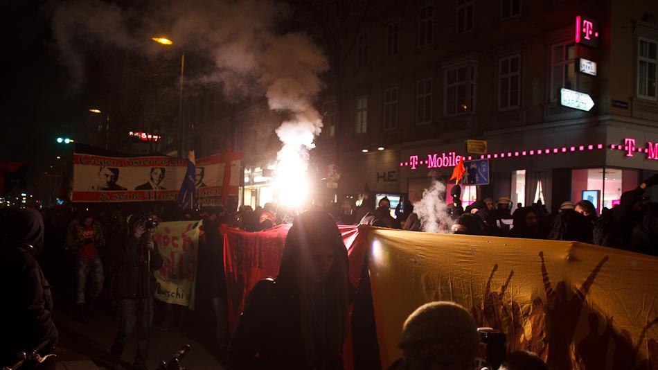 WKR-Ball 2012: Demos (Flo)