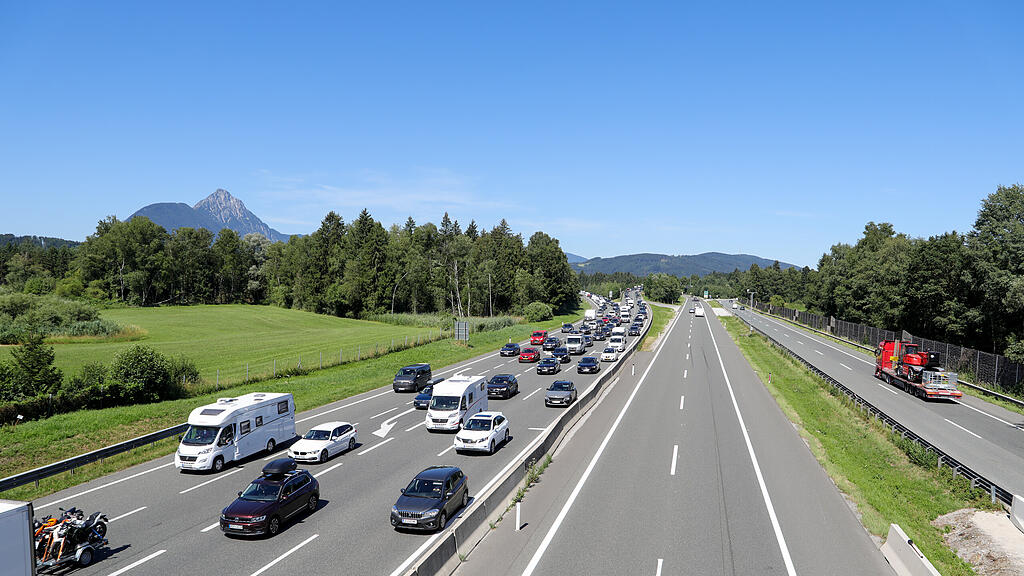 stau a1 a10 reiseverkehr