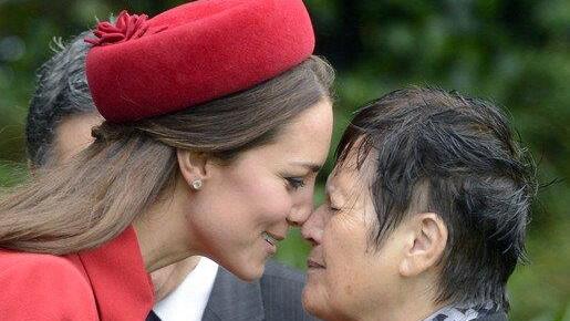 William, Kate und George in Neuseeland angekommen