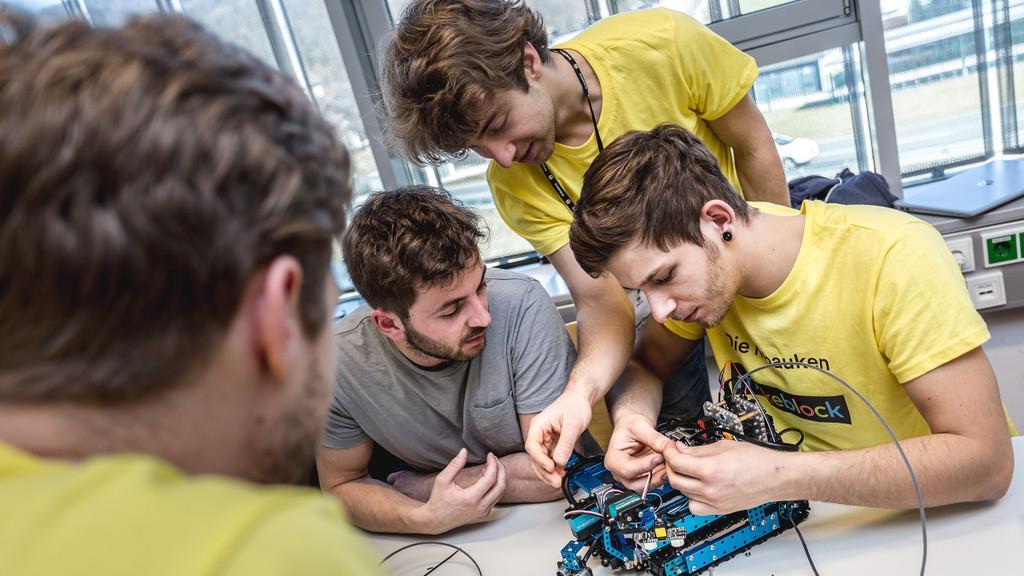 Bilder vom Robothon-Wettbewerb