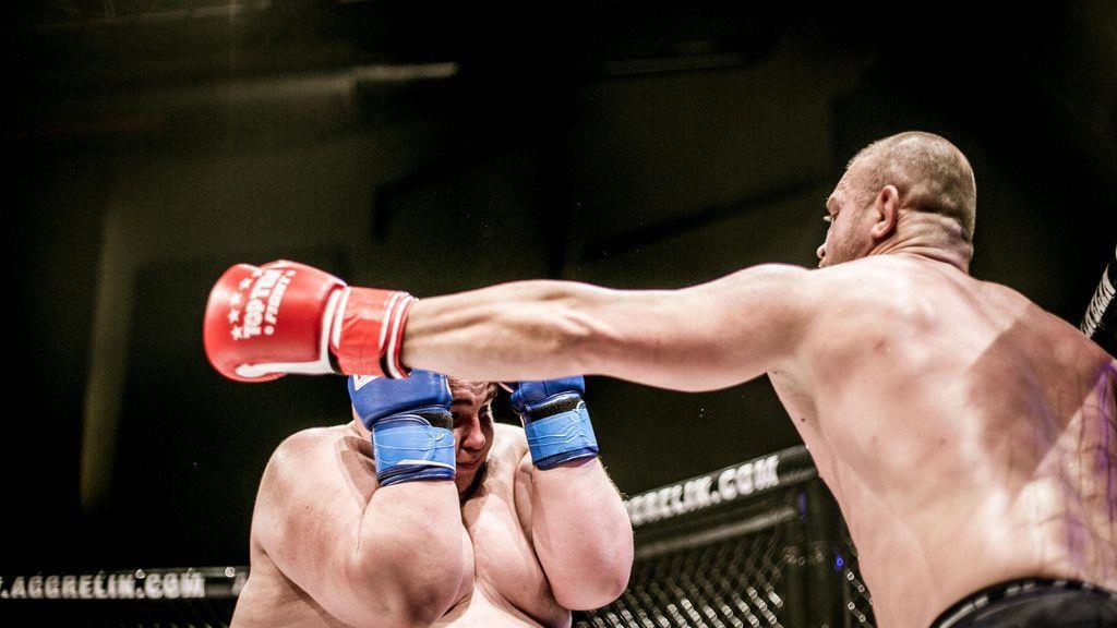 Aggrelin: MMA-Kämpfe im Escobar Salzburg