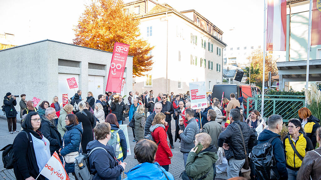 Pflege-Demo in Salzburg