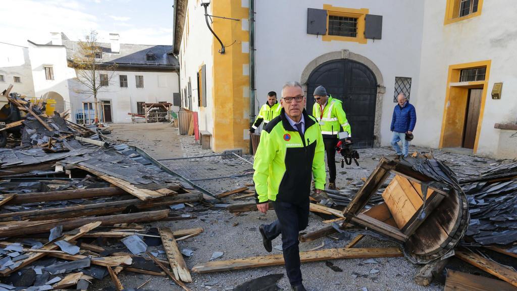 Sturm beschädigt Festung: Bilder von der Festung