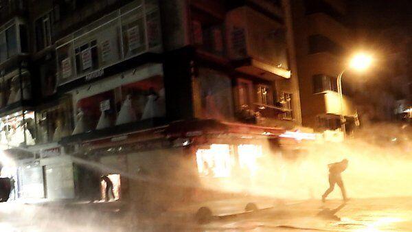 Polizei setzte in Istanbul Wasserwerfer ein