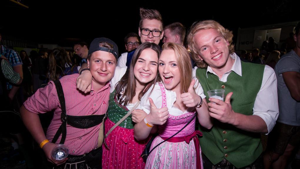 10. Sagler Bierzelt II