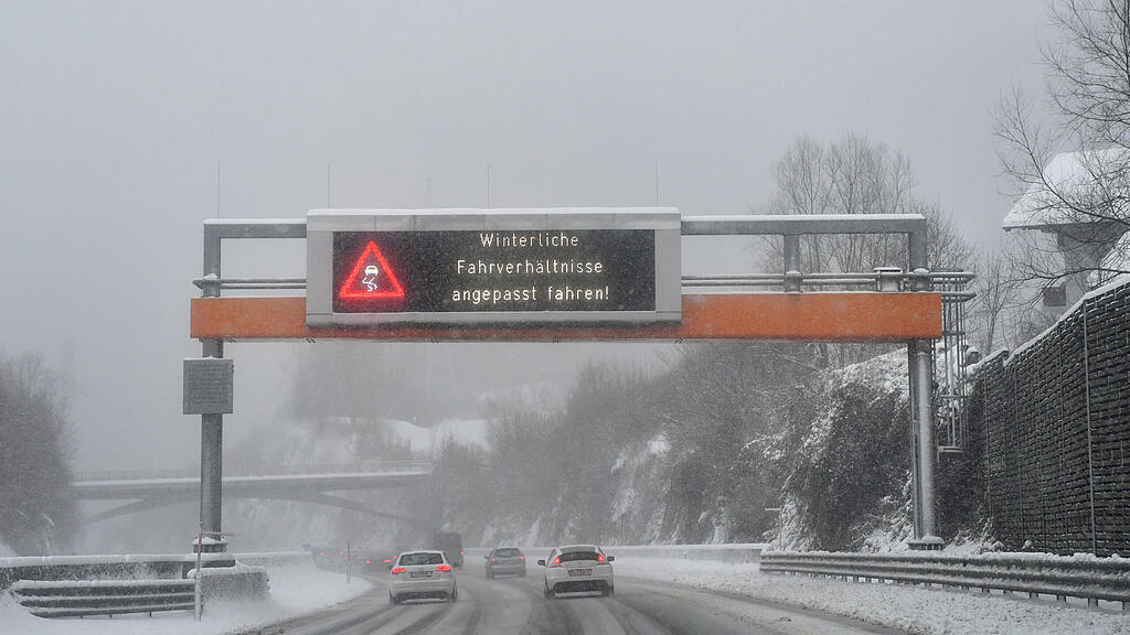 symb_schneefahrbahn symb_a10