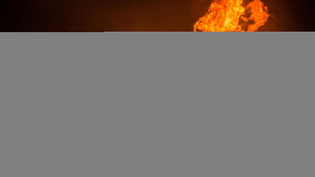 Feuer auf griechischer Insel