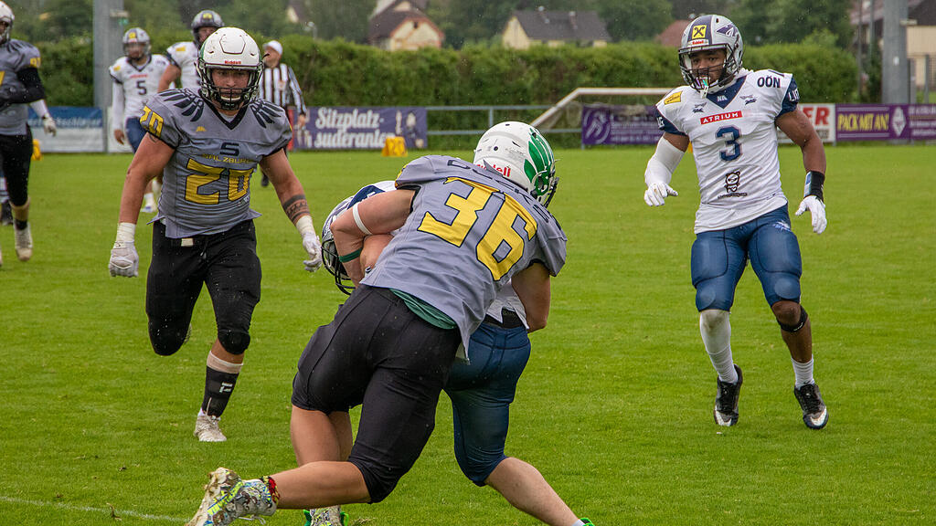 Salzburg Ducks, Atrium Steelsharks Traun, Football