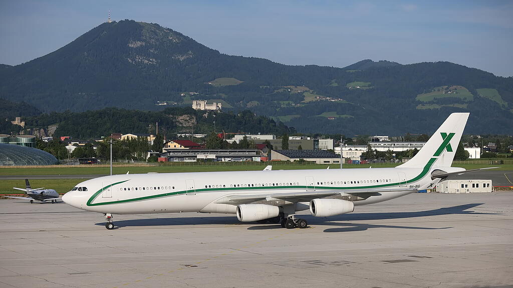 Ankunft von Al-Nassr am Salzburger Flughafen