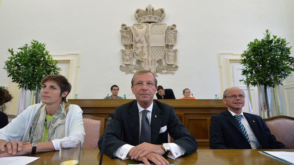 Neue Landesregierung angelobt, I