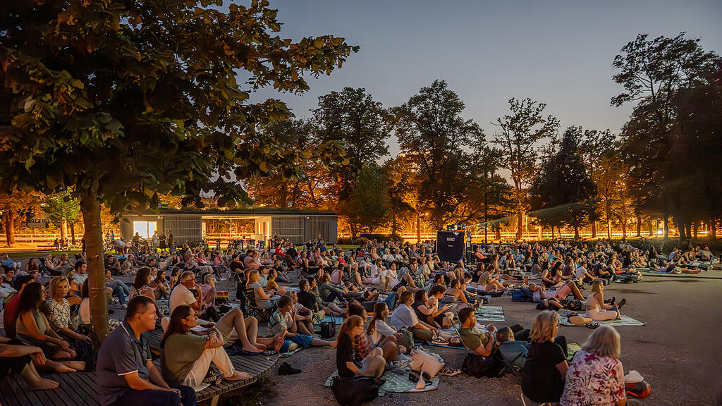 Live in Salzburg - Sommerkino "80 Plus"