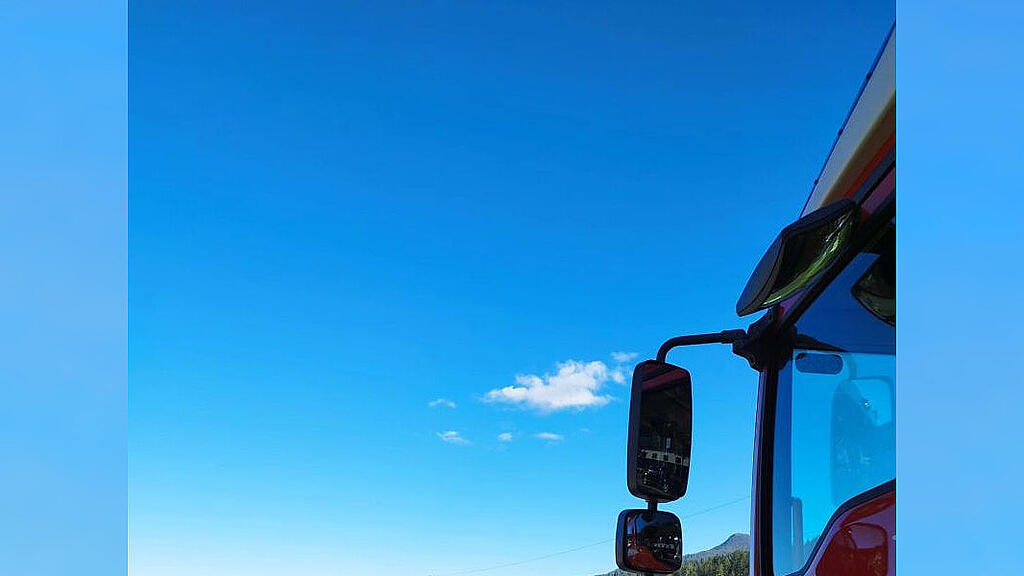 Pkw kracht in Wagrain gegen Traktor: Zwei Verletzte