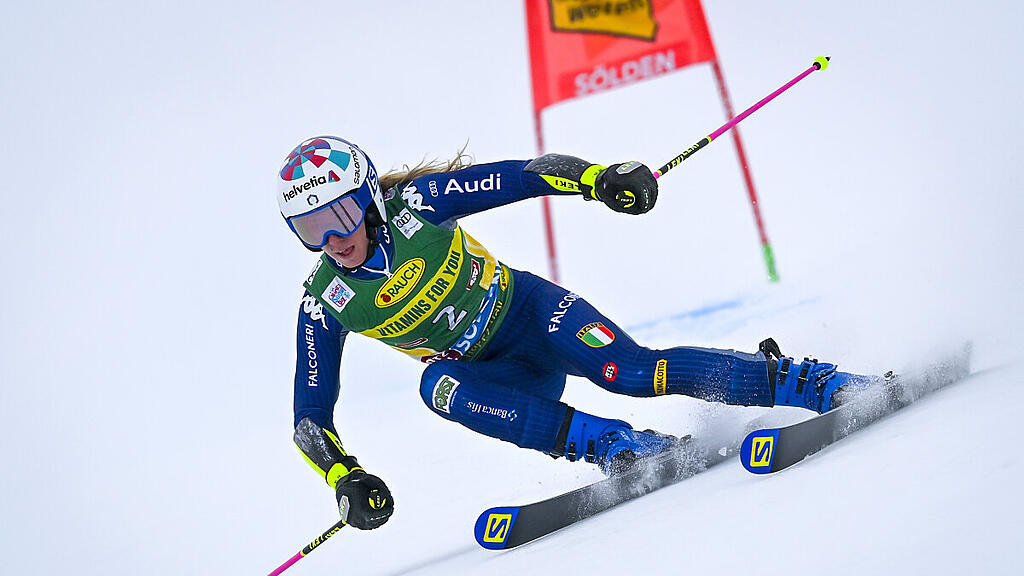 Marta Bassino führt vor Federica Brignone