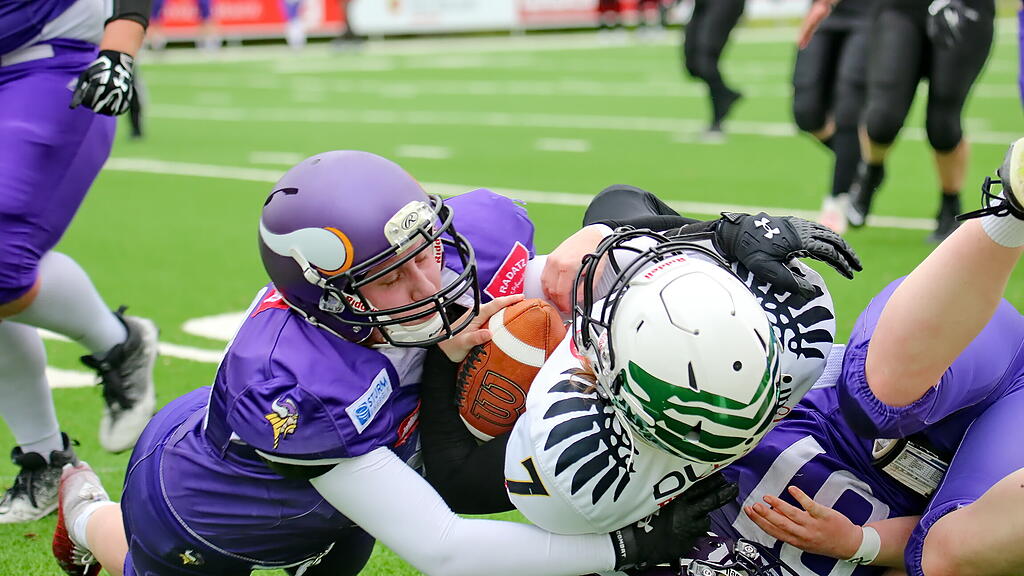 Football: Ducks Ladies gegen Vikings