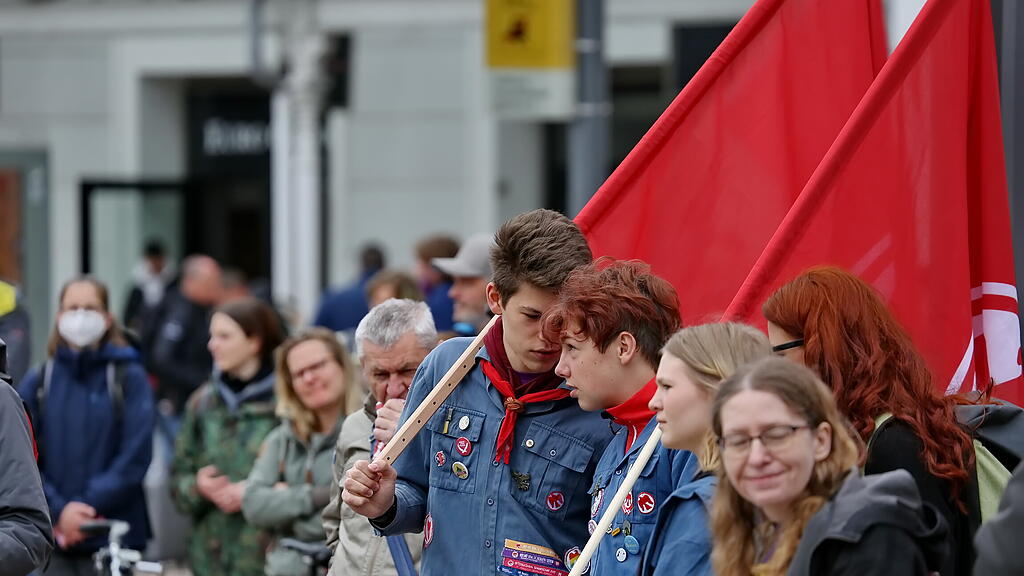 1. Mai-Demo in der Stadt Salzburg