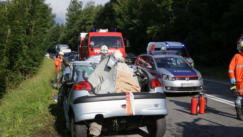 Tödlicher Crash auf B162