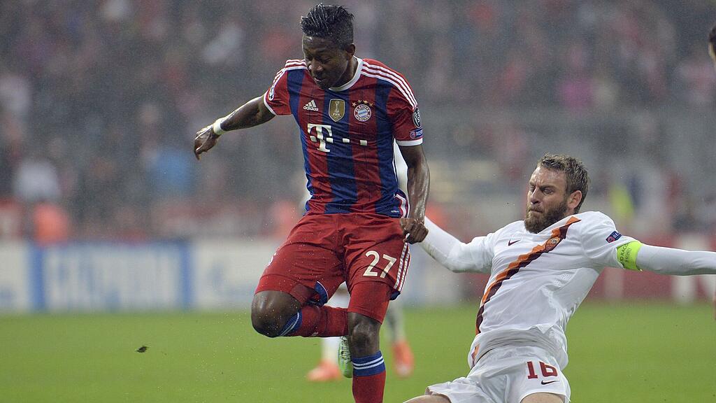 David Alaba im Zweikampf mit Daniele De Rossi vom AS Rom.