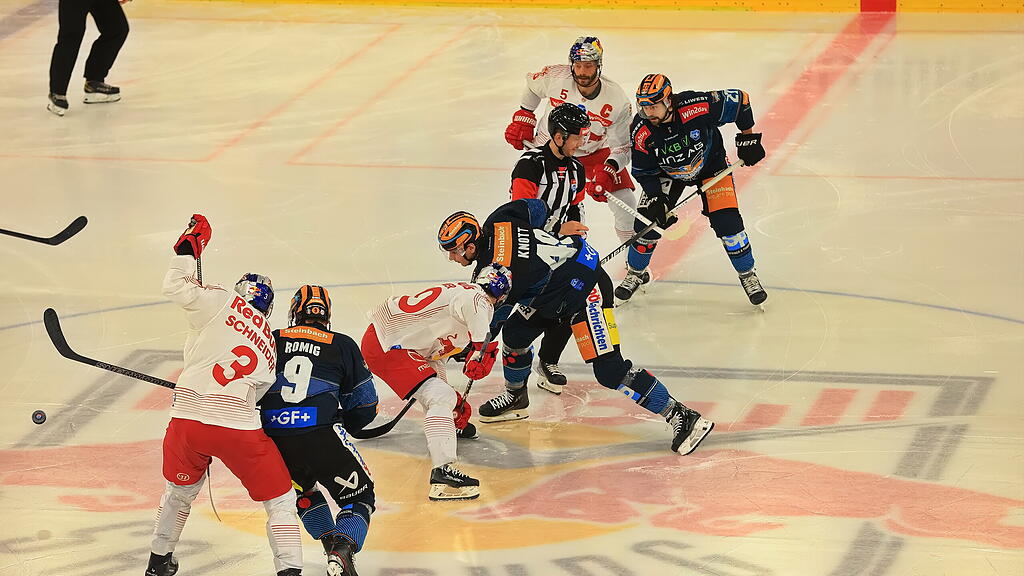 EC Red Bull Salzburg schlägt Black Wings Linz