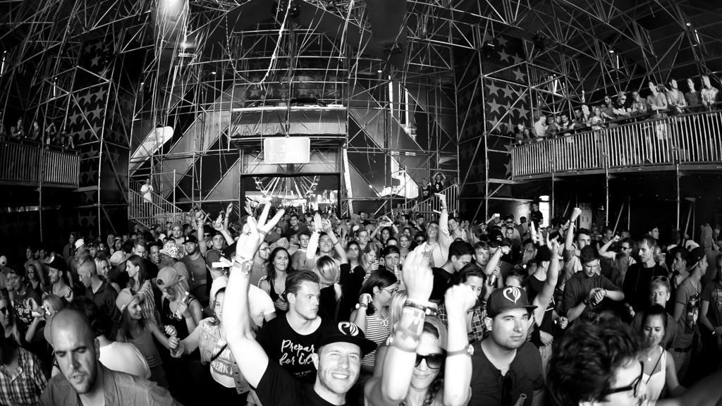 Electric Love Festival 2016: Tag 2, I
