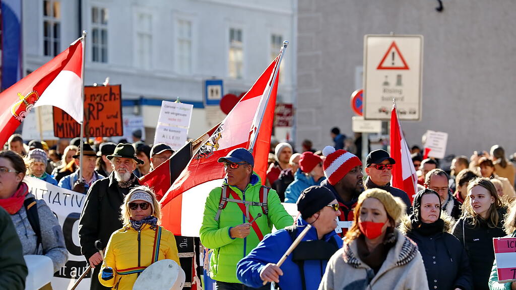 Corona-Demo in der Stadt Salzburg