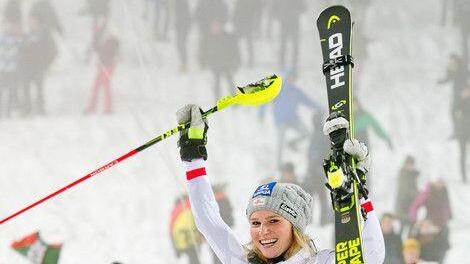 Mega-Stimmung beim Nachtslalom in Flachau