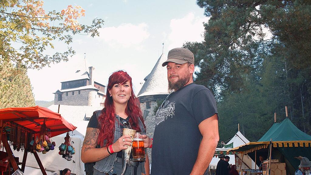 Mittelalterfest auf Burg Finstergr\u00fcn
