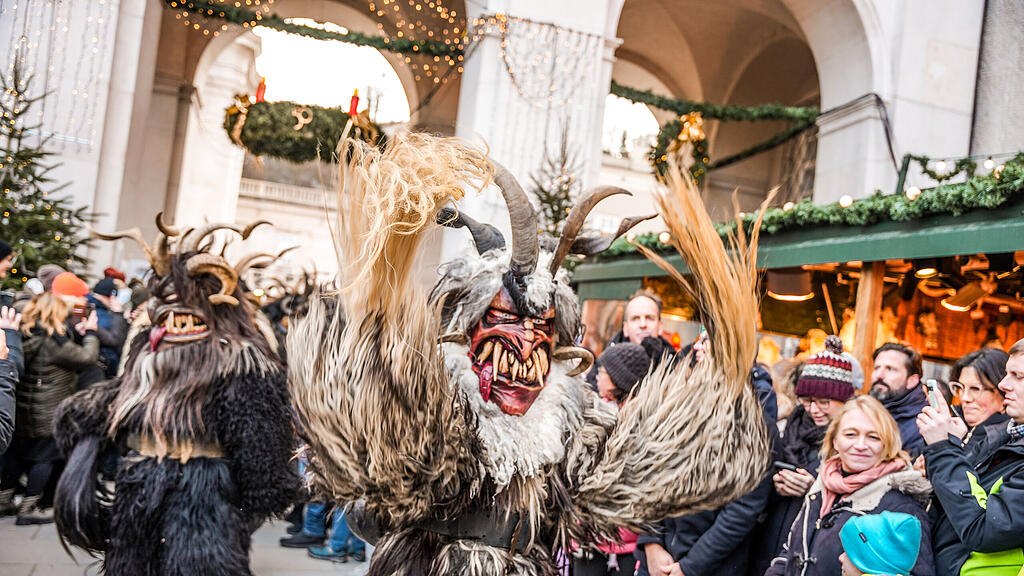 Krampuslauf am Christkindlmarkt Salzburg