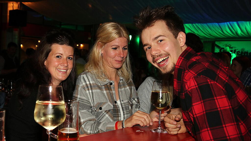 Brandheiße Partynight der Freiwilligen Feuerwehr Radstadt