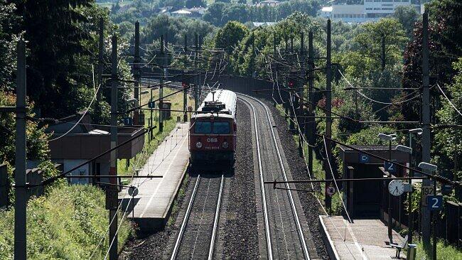 Teile der Tauernbahn werden im Gasteinertal modernisiert.