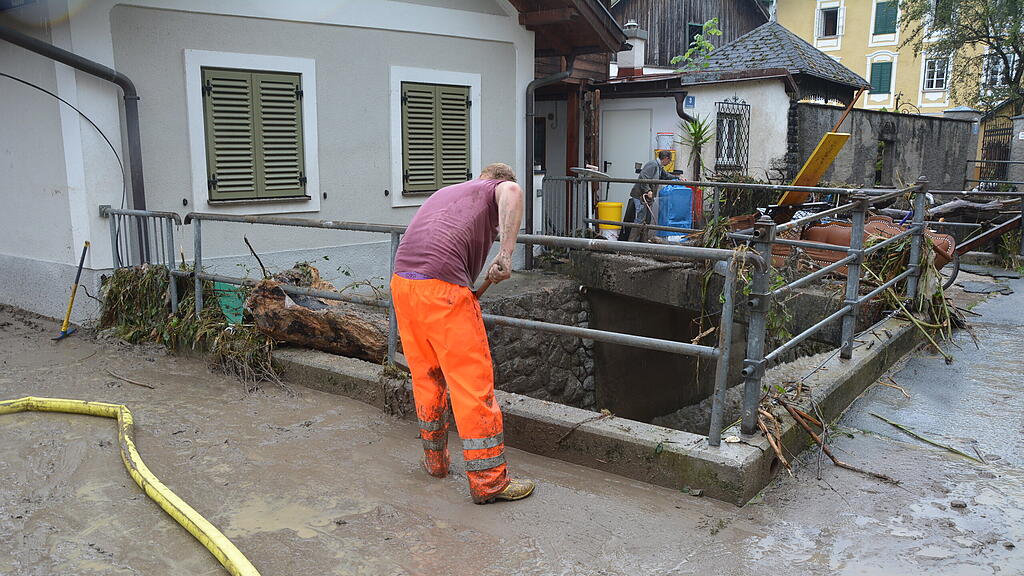 Aufräumen in Hallein